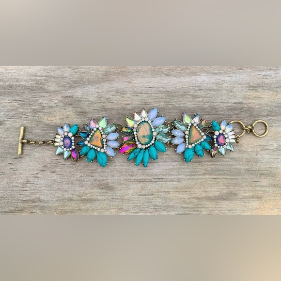 Chloe + Isabel Jewelry - Chloe & Isabel Bora Bora Statement Toggle Bracelet